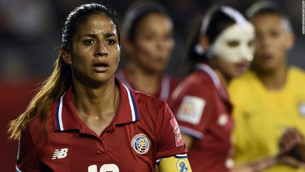 Shirley Cruz, la costarricense que brilla en el equipo femenino del PSG