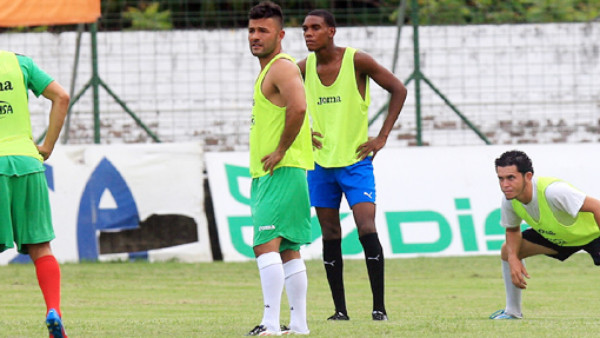 Futbolista colombiano está a prueba en Marathón