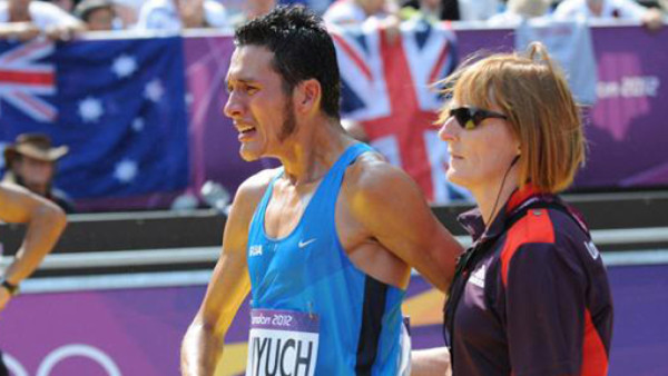 Guatemalteco llora desconsolado tras ser descalificado en Londres