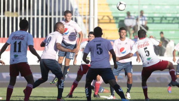 Motagua gana y se mete a la pelea