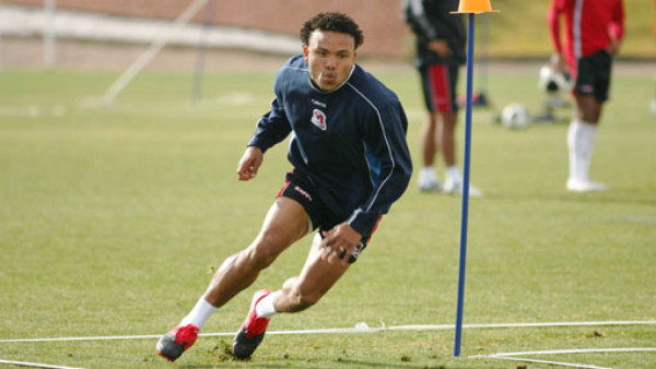 Emil Martínez no jugará con Indios