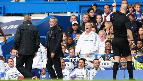 Mourinho fue expulsado y vivió triunfo del Chelsea como aficionado