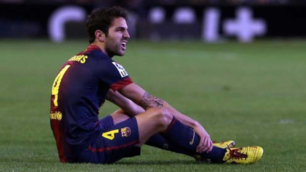 Confirmada la lesión de Fábregas y el tiempo que estará de baja