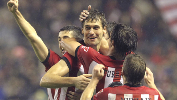 Messi terminó rescatando al Barcelona