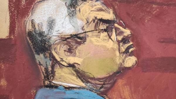 Este era el semblante del expresidente Hernández mientras escuchaba al testigo de la Fiscalía.