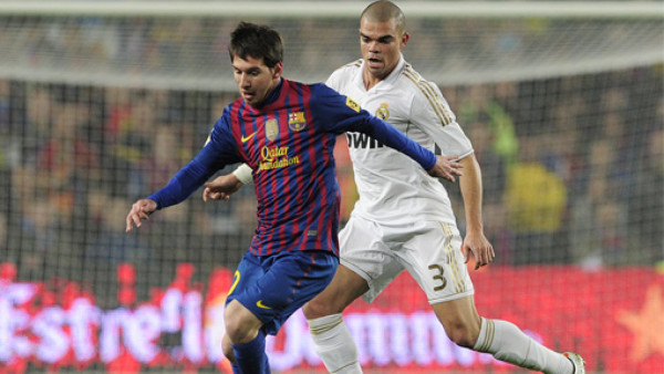 Barcelona sufre, pero despacha al Real Madrid