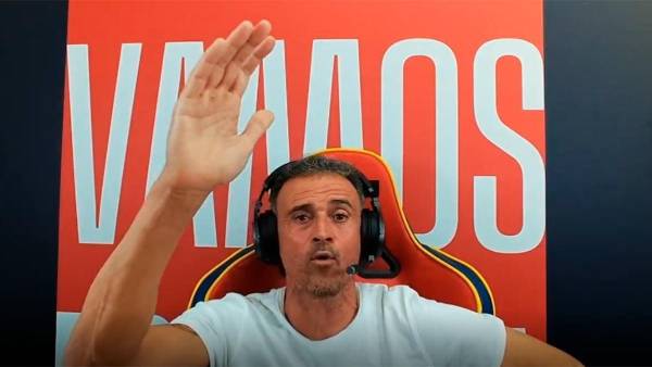 Luis Enrique se ha hecho streamer para comentar sobre España en pleno Mundial.