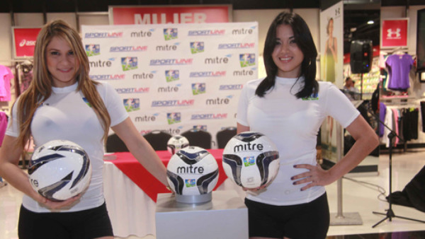 Liga Nacional de Honduras presenta su nuevo balón oficial