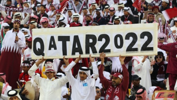 Blatter anuncia una consulta sobre las fechas del Mundial de Qatar 2022