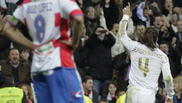 Real Madrid goleó y saca 6 puntos a Barça