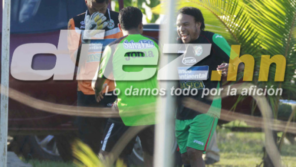 Emil Martínez se presentó a los entrenamientos de Marathón