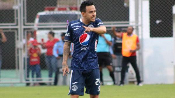 El colombiano Santiago Montoya fue traído bajo el mando de la “Tota” Medina, quien luego salió del club. Ninrod Medina nunca lo quiso.