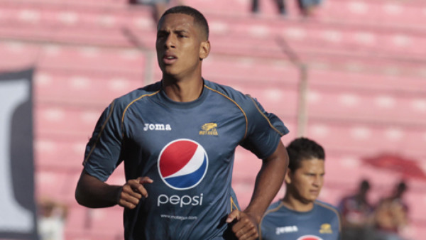 Eddie Hernández asegura que está prohibido perder ante Olimpia