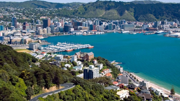 Medios mexicanos ya duermen en casa del enemigo 'íntimo”