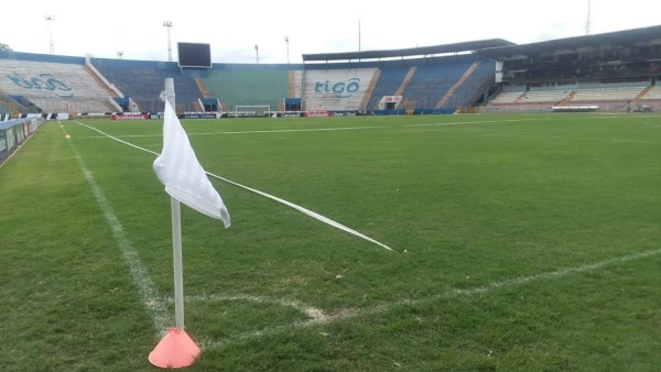 Realizan arreglos al estadio Nacional previo a la final Motagua-Saprissa