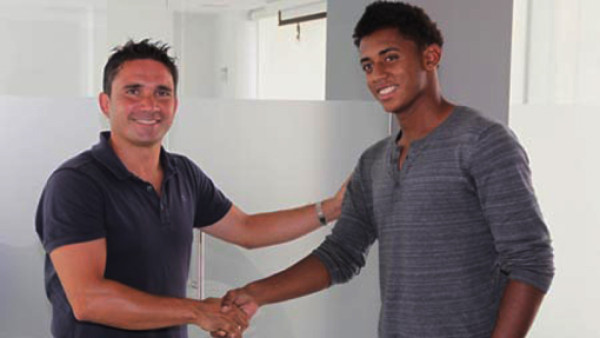 Alcoyano presenta al 'Choco' Lozano