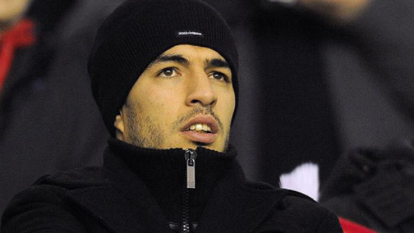 Luis Suárez: 'Lo siento, debí darle la mano a Patrice Evra'