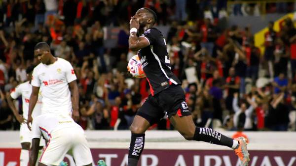 Atlas eliminó al Olimpia (5-4 global) en la última ‘Concachampions’ tras doblete de Julián Quiñones.