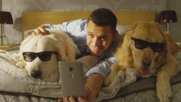 Anna Modler, la preciosa sudafricana que conquistó al chileno Alexis Sánchez