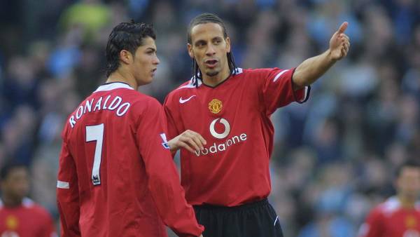 Ferdinand y Cristiano ganaron 10 títulos juntos con la camisa del Manchester United.