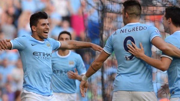 Manchester City golea al United de Moyes