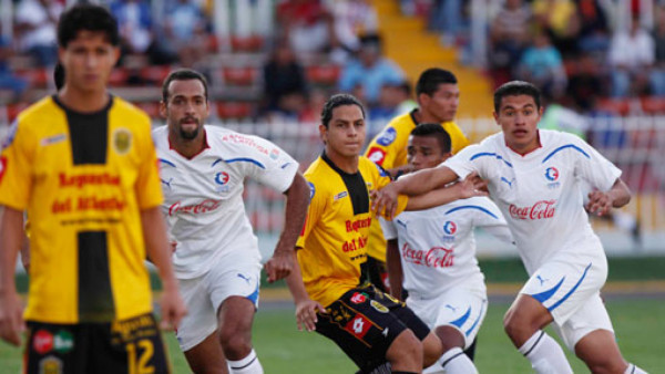 Real España-Olimpia será a las 5:00 PM