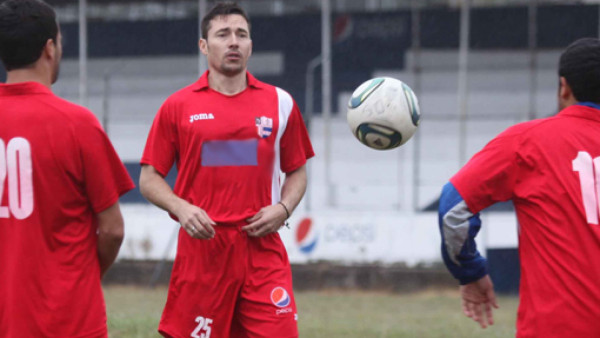 Polache ya entrena con el Deportes Savio