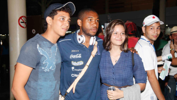 Honduras volvió a casa en la medianoche