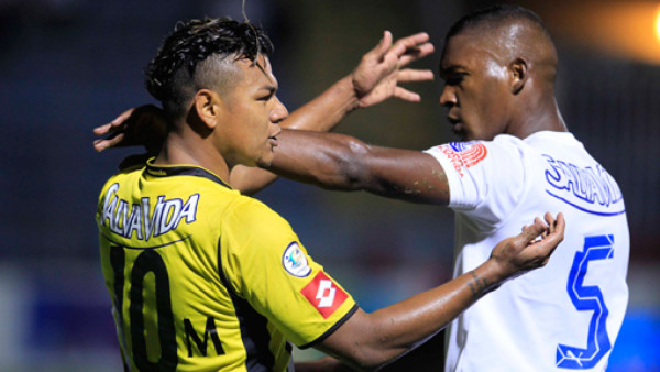 Real España sacó un punto de oro del estadio Nacional