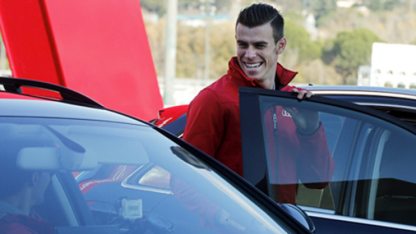 VIDEO: Los jugadores del Real Madrid reciben sus nuevos Audi