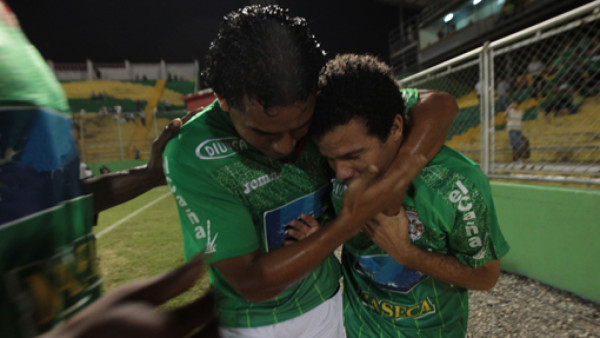 Marathón se bajó al líder Vida