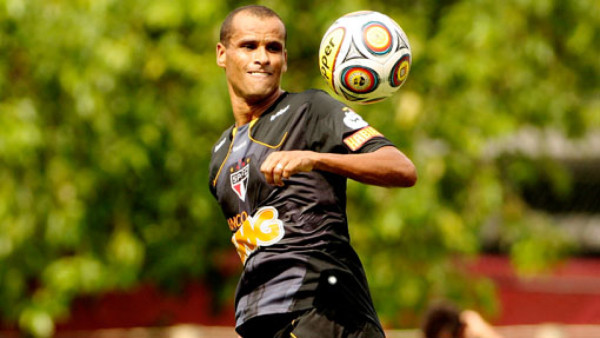 Rivaldo ficha a sus 39 años por un club de Angola