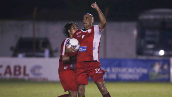 Atlético Choloma derrotó a Savio y es líder