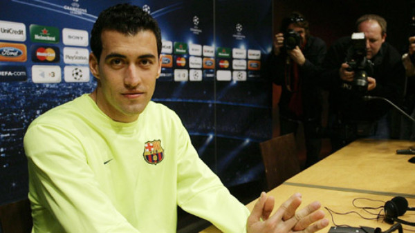 Busquets, a la carga en el Barcelona