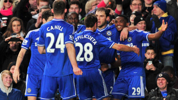 Chelsea y Eto'o derriban al Manchester United