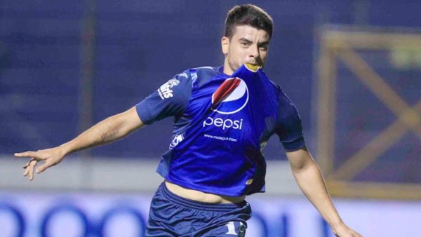 RUMORES Y FICHAJES: Un salvadoreño en el Dortmund; 'Fito' llegaría a Honduras y Lombardi es noticia