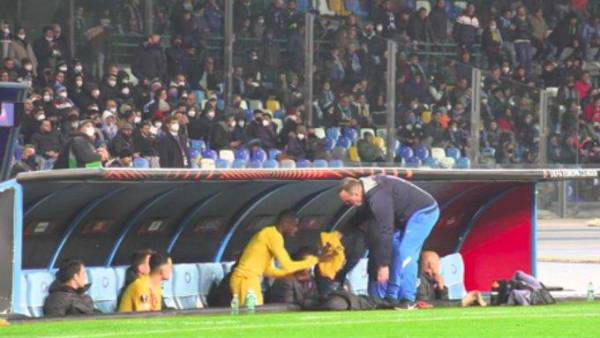 Futbolista del Barcelona olvidó su camiseta en el vestuario y Xavi se lo quería comer: ‘‘El cabreo ha sido brutal’’