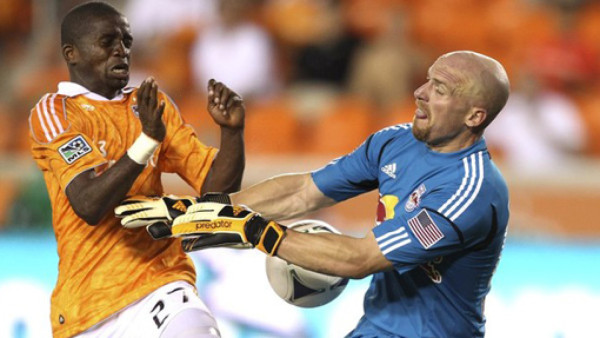 Boniek, testigo de la primera derrota del Houston tras su arribo