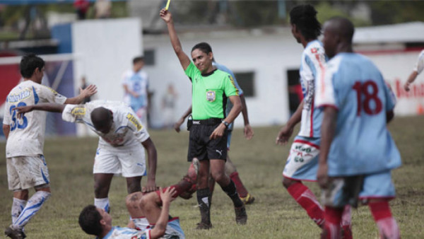 Árbitro Torres, perjudicó al Olimpia