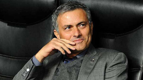 Mou confirma que sigue en el Madrid