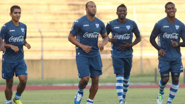 'Muma” Bernárdez y Marvin Chávez ya sudan la camisa de Honduras