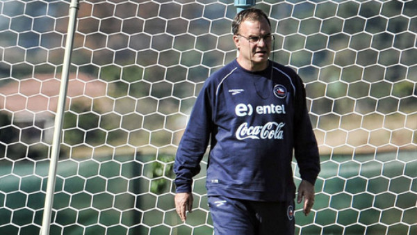 Sóla falta la firma de Bielsa con Chile