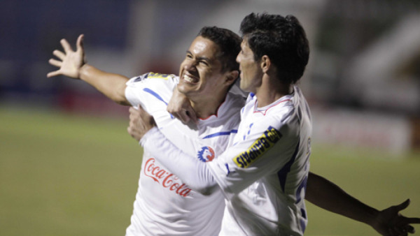 Olimpia clasificó de líder en la Concachampions