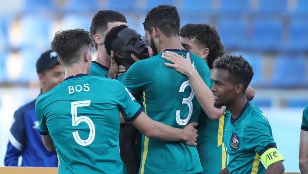 Le tiran el centro hacia atrás y ocurre esto: el tremendo golazo de ‘escorpión’ que ya merece el Premio Puskás