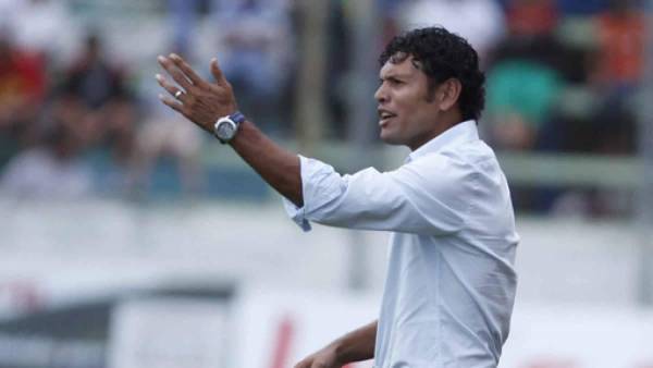 ‘Jocón’ Reyes y su recadito al Olimpia tras el título del Motagua: Quiere celebrar otra copa el domingo ante los blancos