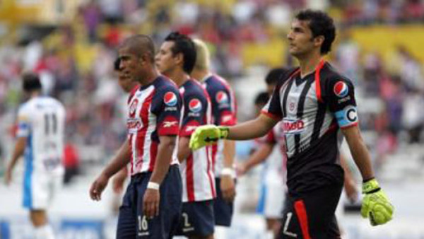 Las Chivas despidieron mal su estadio