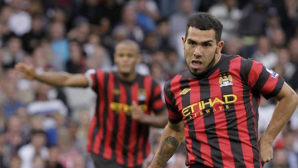 Tévez, multado por conducir con exceso