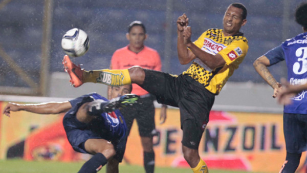 Motagua acaba con racha de Hernán Medford