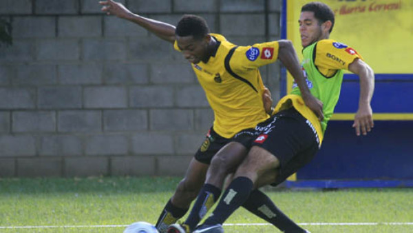 Henry se incorpora al Real España