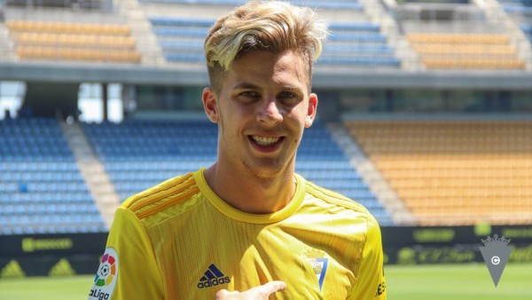 Choco Lozano se une a los fichajes más caros en la historia del Cádiz de España